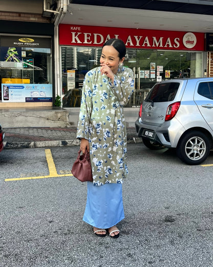 Baju Kurung Bunga Hijau