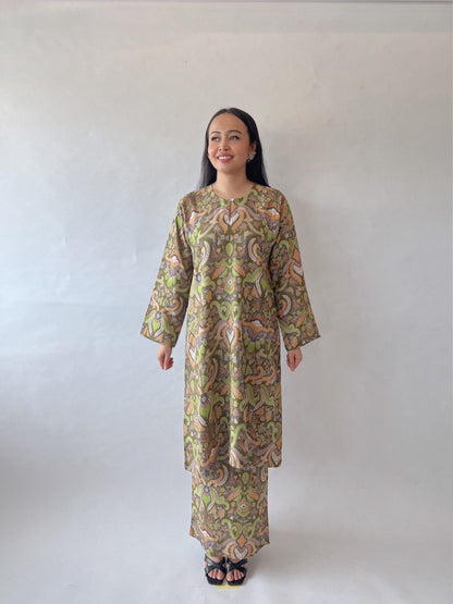 Baju Kurung Batik Nusantara Madu