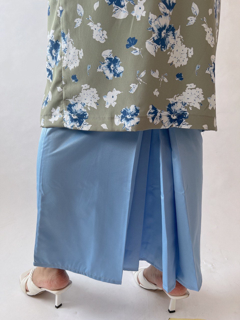 Baju Kurung Bunga Hijau