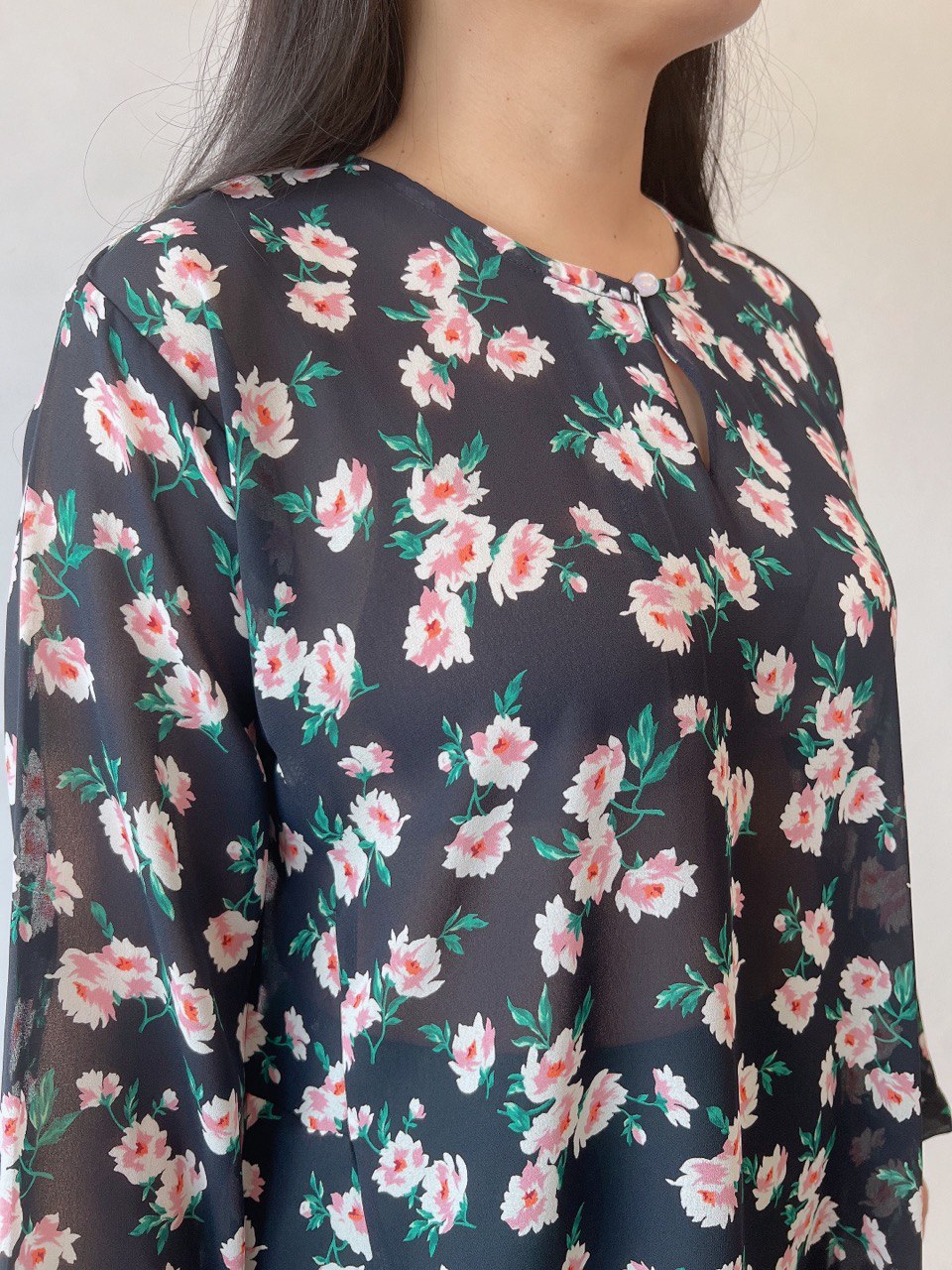 Baju Kurung Bunga Hitam
